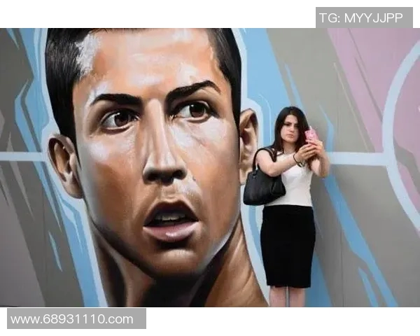 足球明星小人模型图片展示与创作灵感分享让我们一起探索足球的魅力与艺术之美